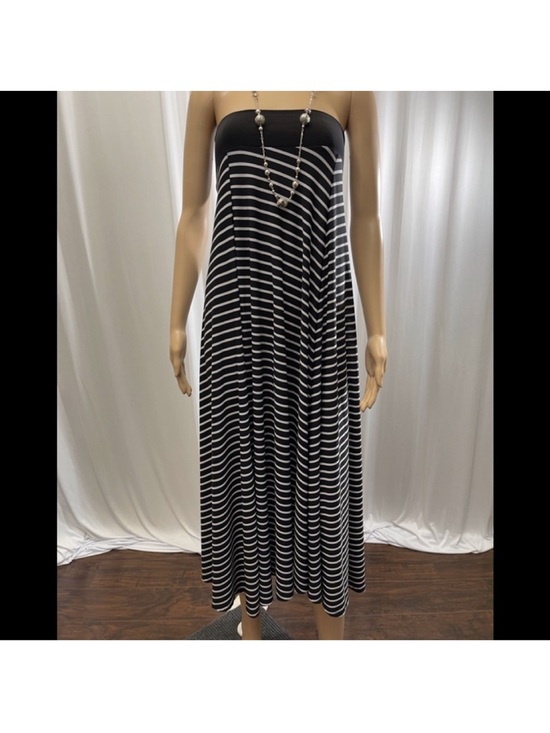 I.N. Studio Dresses & Skirts - I.N. Studio Black and White Strapless Striped Maxi Dress Size Small